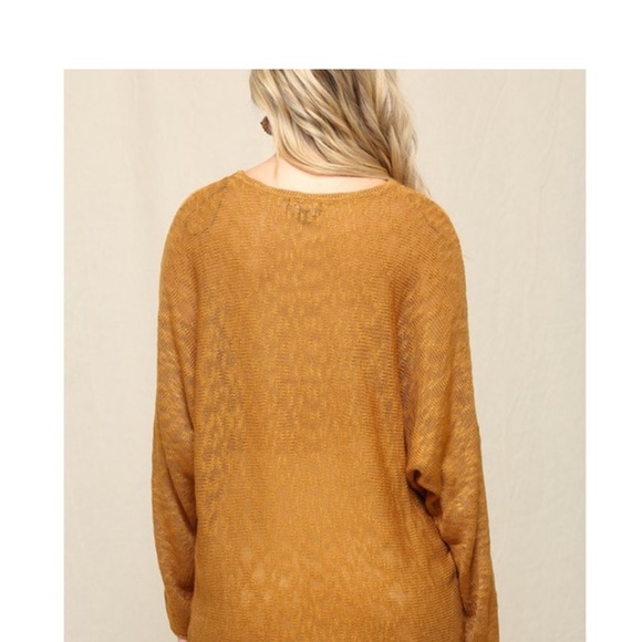 B125🧡🤎Rock-n-roll lightweight sweater top w/loose round neck+relaxed fit🤎🧡 - Picture 8 of 10